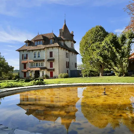 Chateau De Peyronnenc * Montpezat-de-Quercy