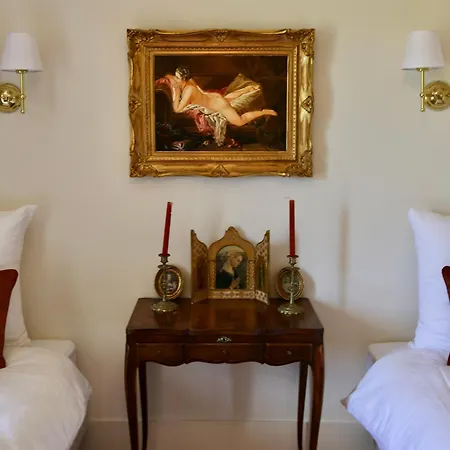 Bed and breakfast Chateau De Peyronnenc Montpezat-de-Quercy
