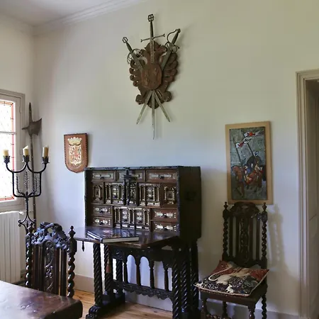 Bed and breakfast Chateau De Peyronnenc *